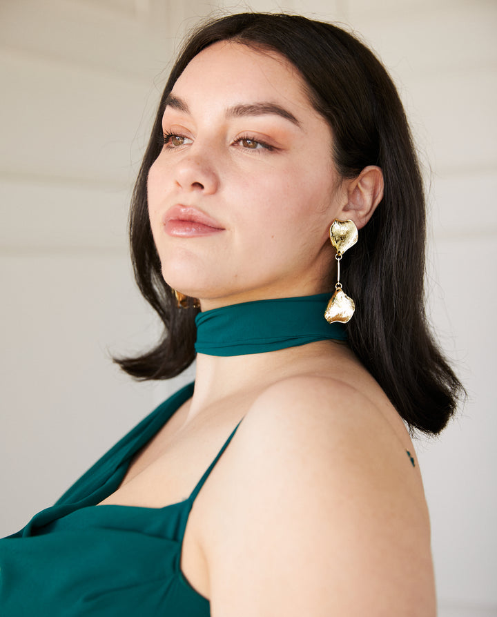 Aros Petalos Colgantes Dorados