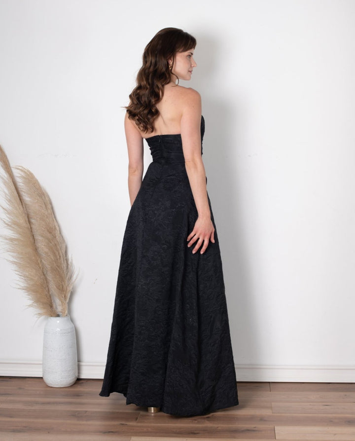 Vestido Largo de Fiesta Mia Strapless Negro