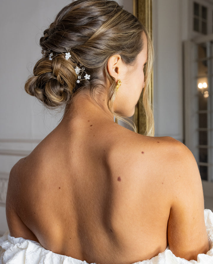 Tocado de Novia Beatriz Florecillas y perlas Dorado