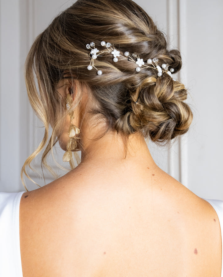 Tocado de Novia Beatriz Florecillas y perlas Dorado