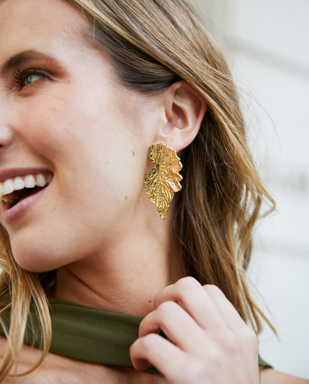 Aros Hojas de Parra Dorado
