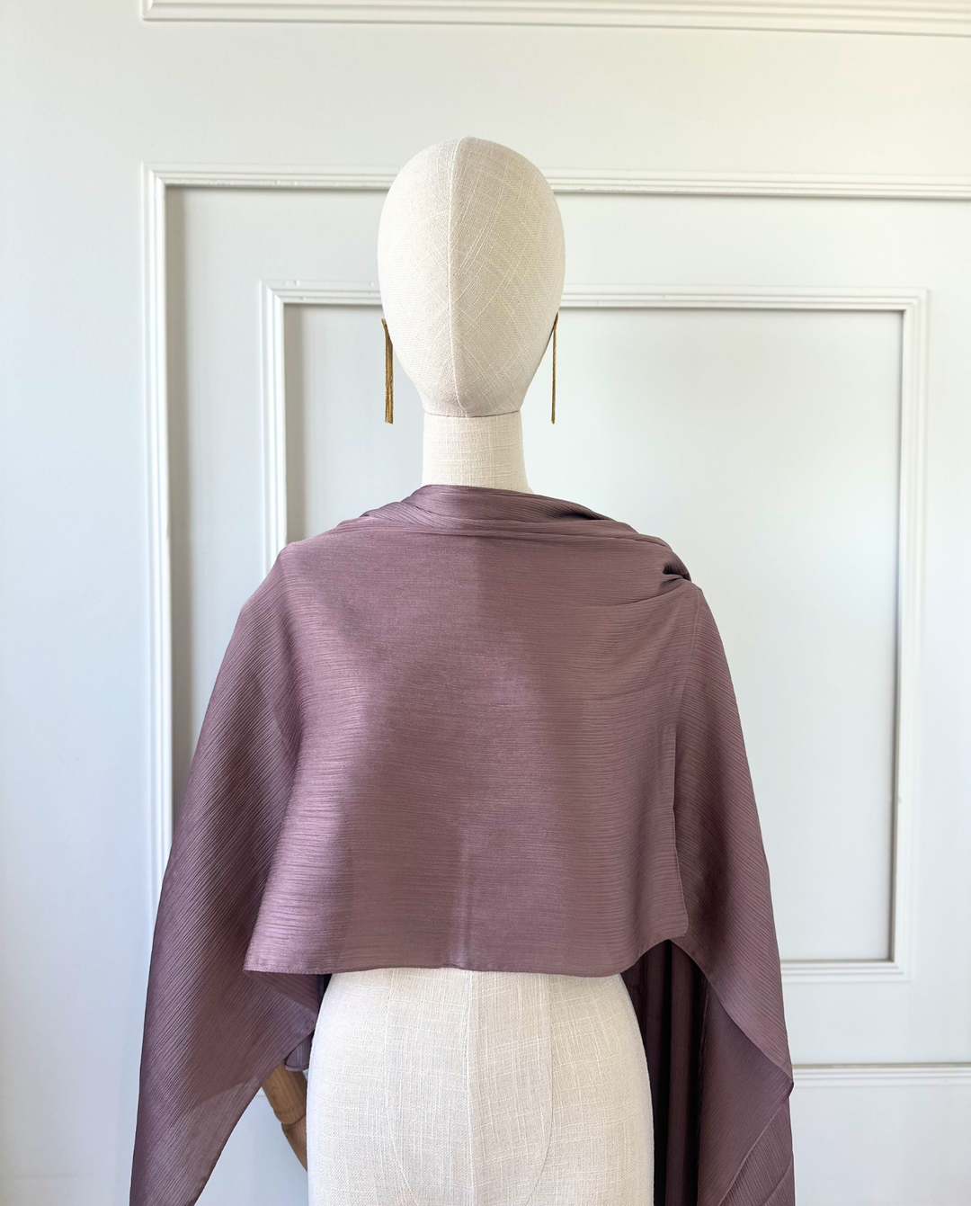 Maxi Pañuelo Antonia de Satín Plisado Malva