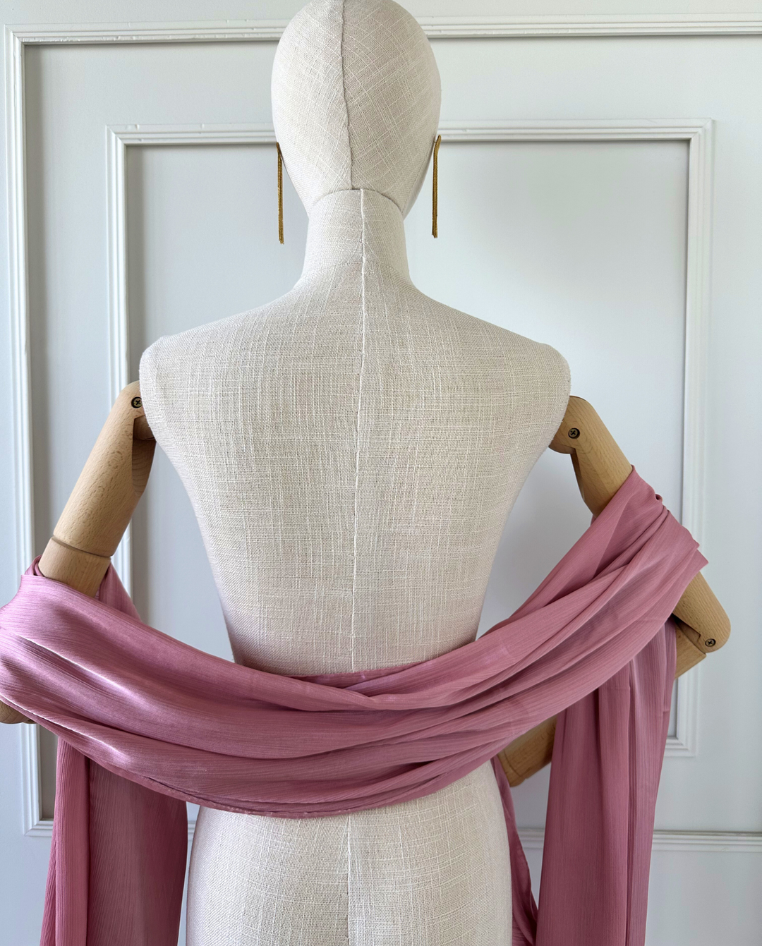 Maxi Pañuelo Antonia de Satín Plisado Rosado