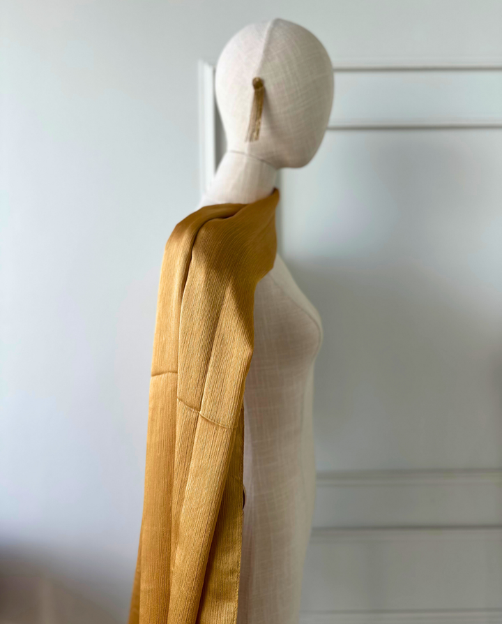 Maxi Pañuelo Antonia de Satín Plisado Dorado