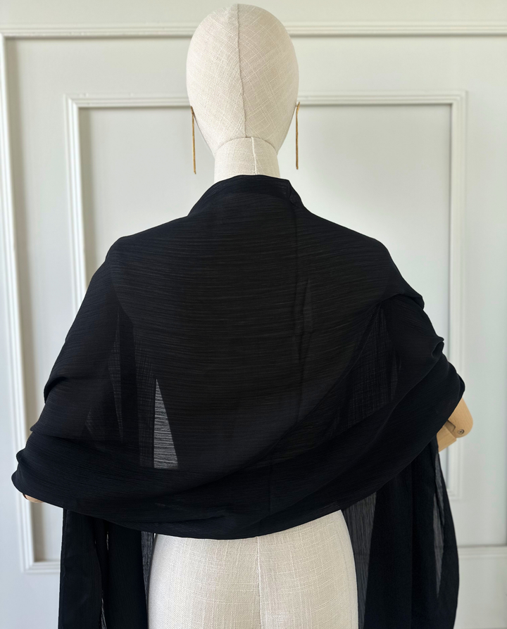 Maxi Pañuelo Antonia de Satín Plisado Negro