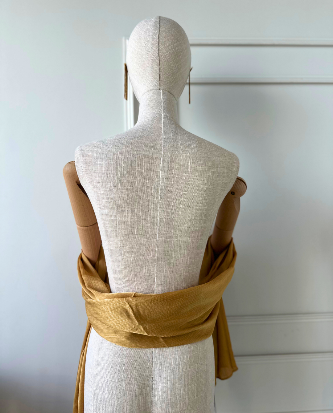 Pañuelo Antonia Satín Plisado Dorado