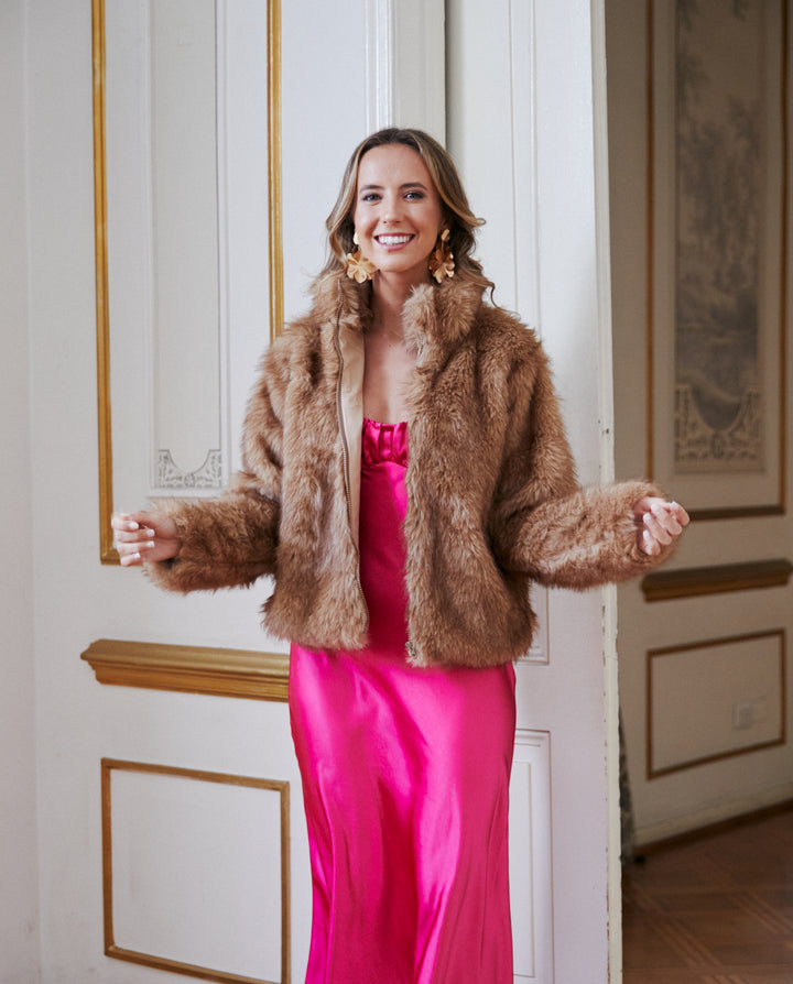 Peludo Tamara con Cierre Camel