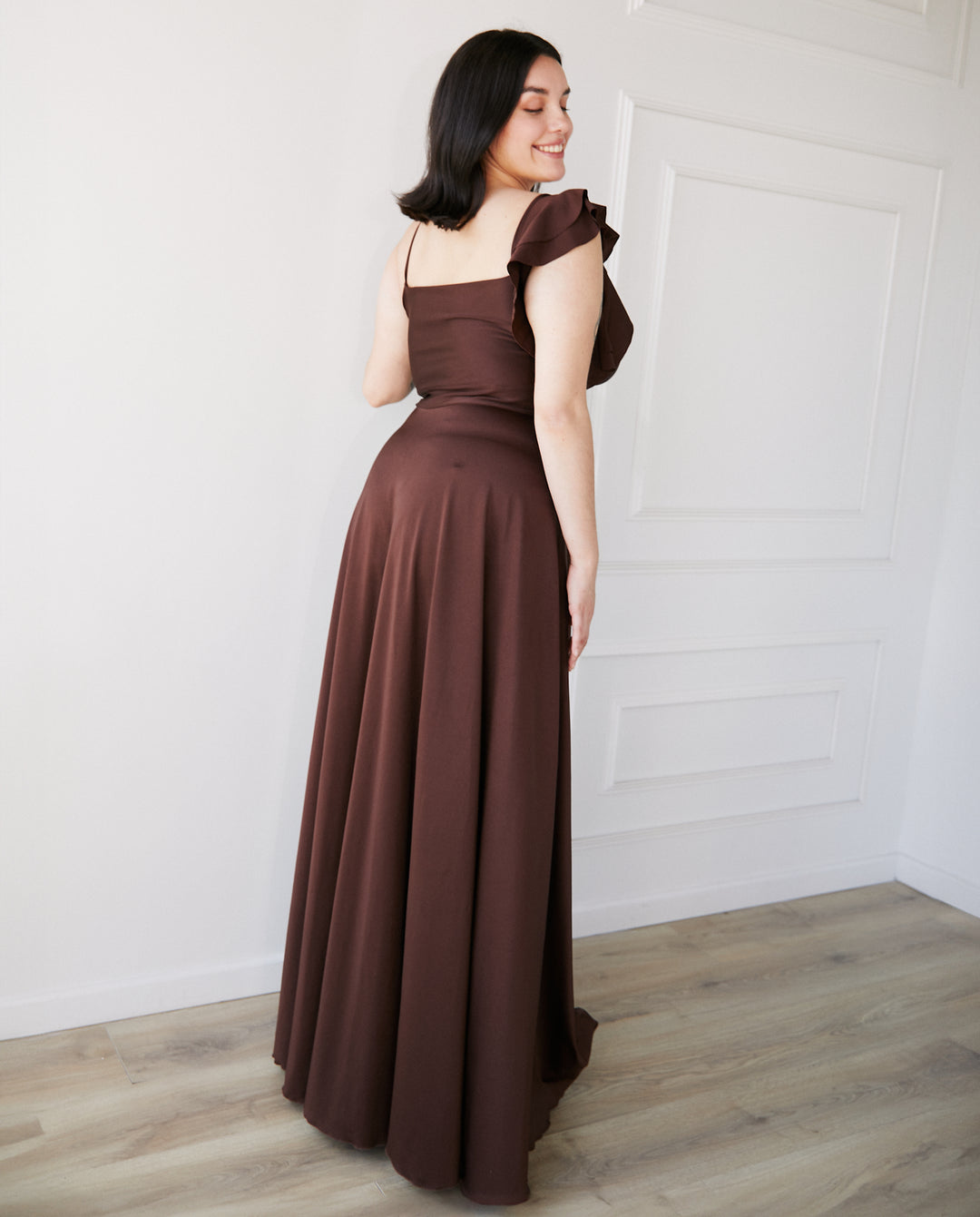 Vestido Largo de Fiesta Sole un Hombro Chocolate