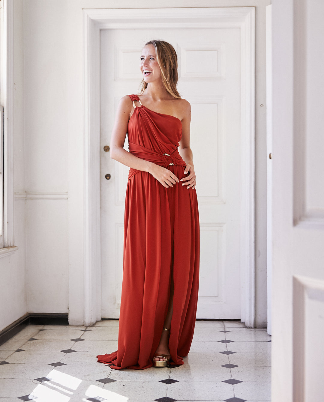 Vestido Largo de Fiesta Luxemburgo Asimetrico Terracota