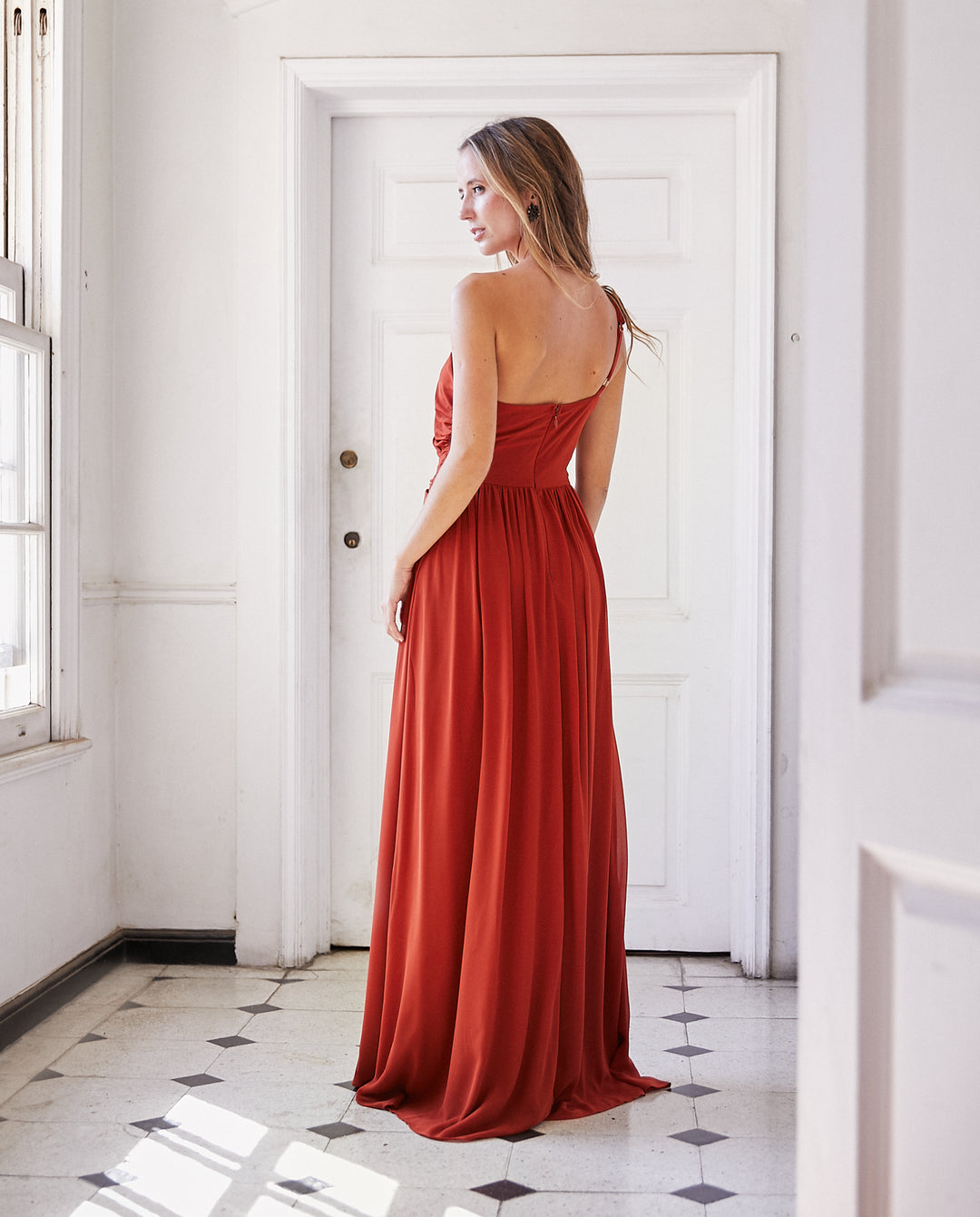 Vestido Largo de Fiesta Luxemburgo Asimetrico Terracota