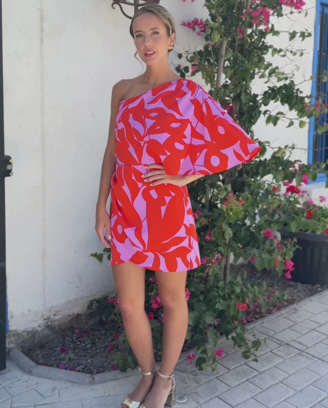 Vestido Corto de Fiesta Adela Fondo Rojo